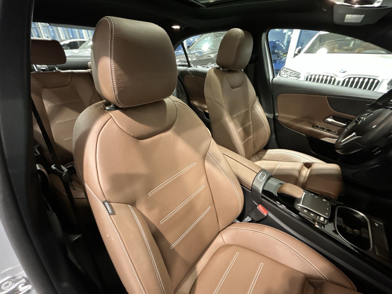 Mercedes-Benz A220 4MATIC Sedan  2022 à Aurora, Ontario