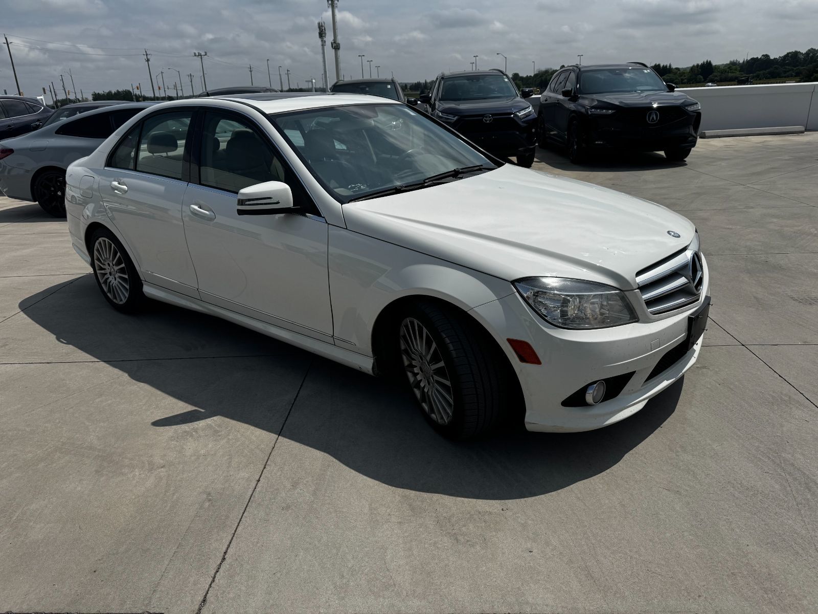Mercedes-Benz C250  2010 à Aurora, Ontario