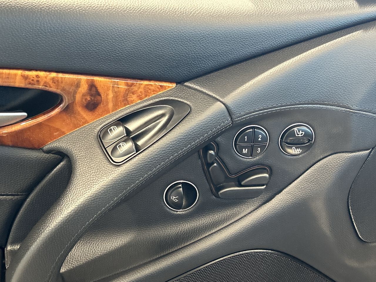 2007 Mercedes-Benz SL550