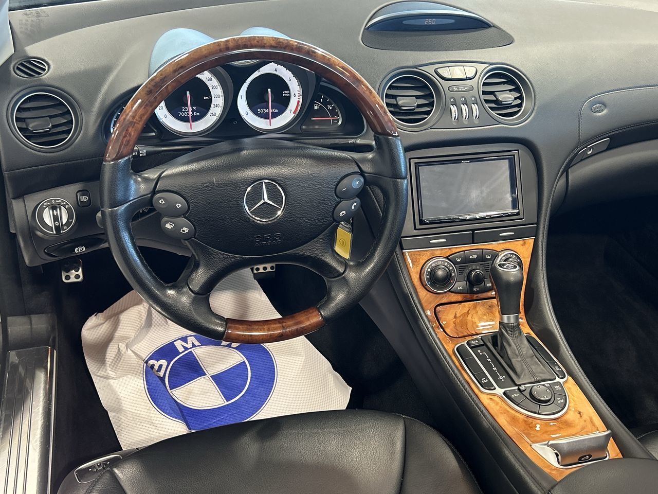 2007 Mercedes-Benz SL550
