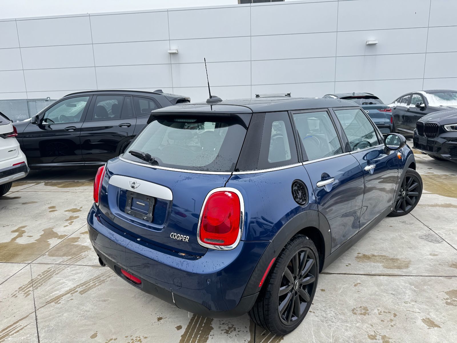 2015 MINI COOPER