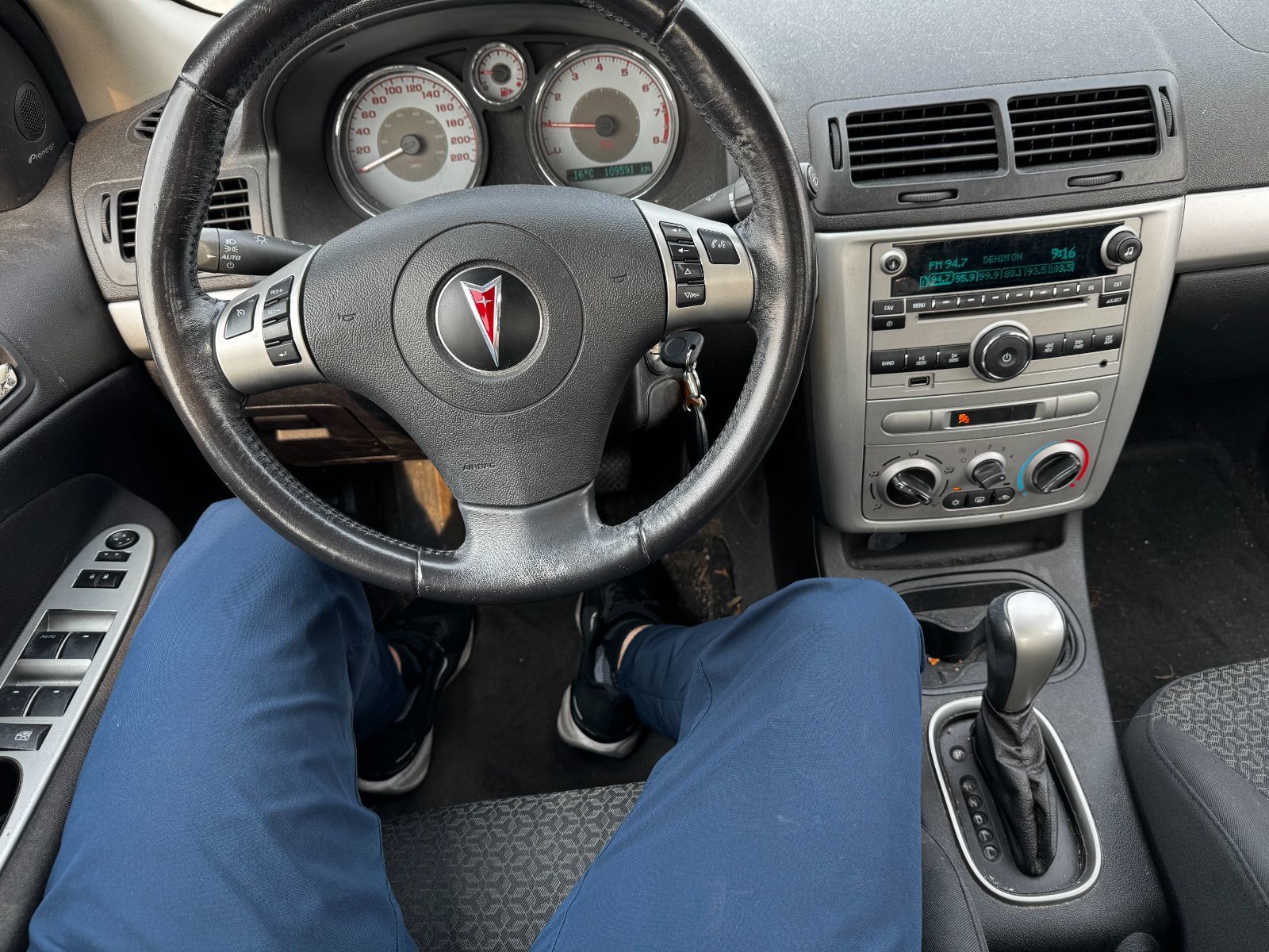 Pontiac G5  2009 à Aurora, Ontario