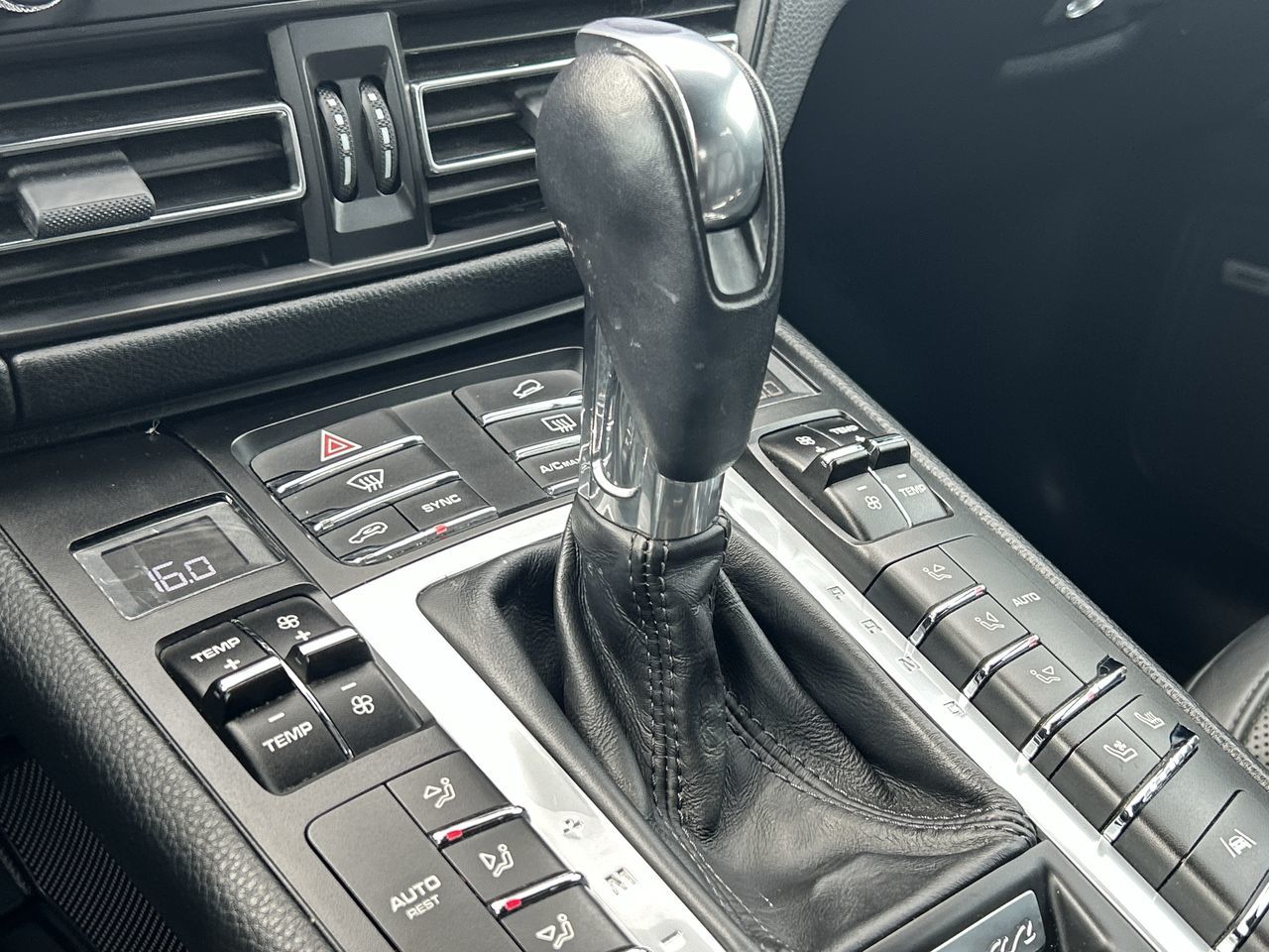2020 Porsche Macan