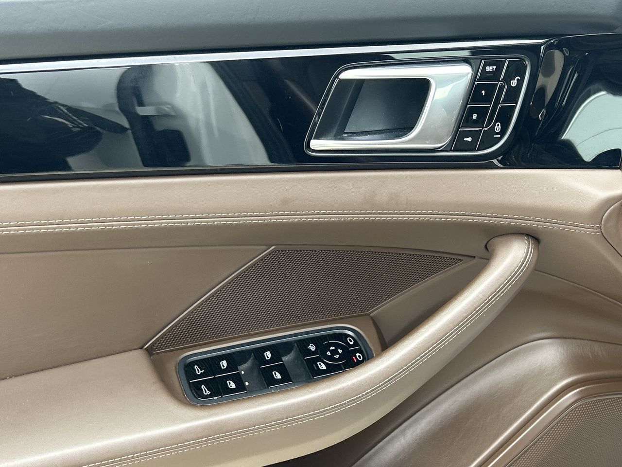 2017 Porsche Panamera
