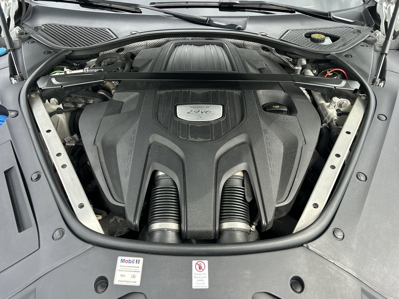 2017 Porsche Panamera