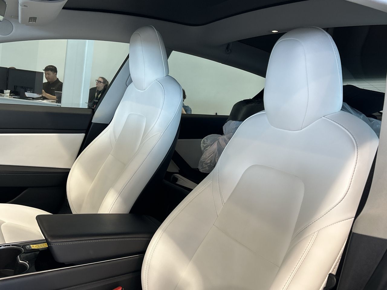 2020 Tesla MODEL 3 in Aurora, Ontario