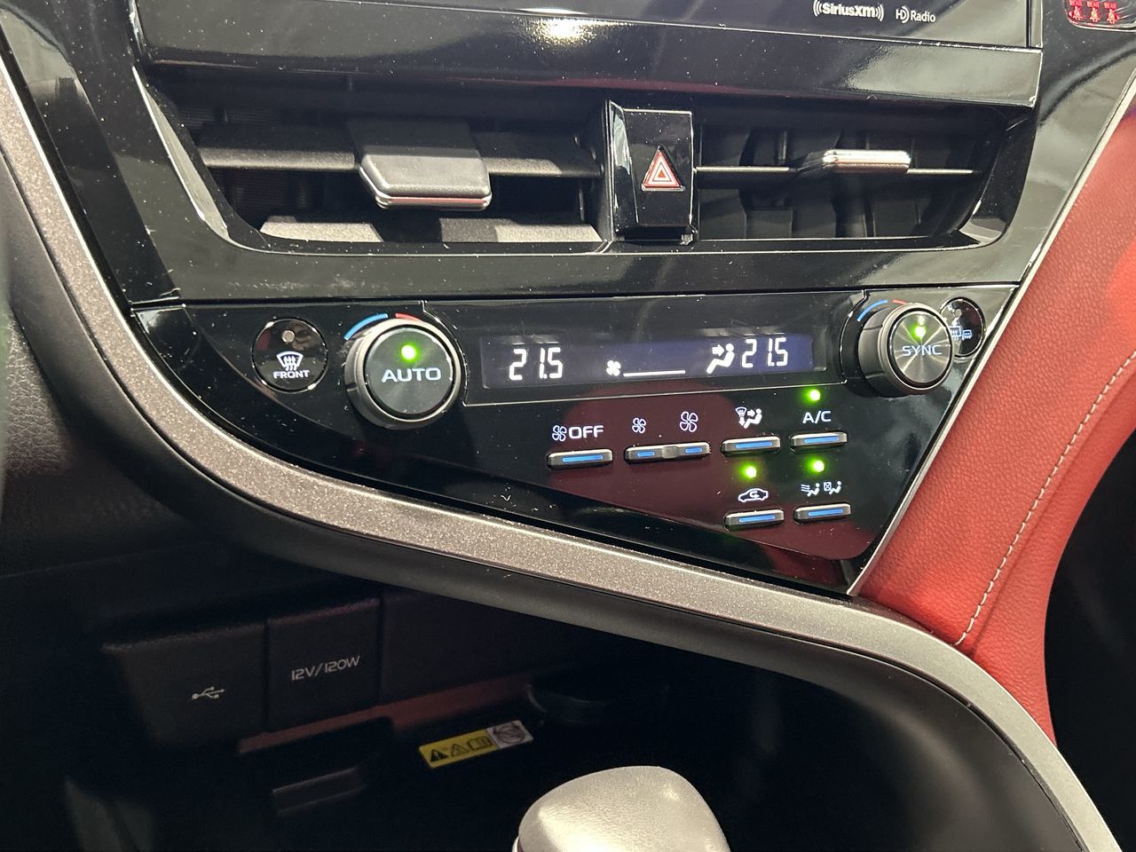 Toyota Camry Hybrid  2024 à Aurora, Ontario