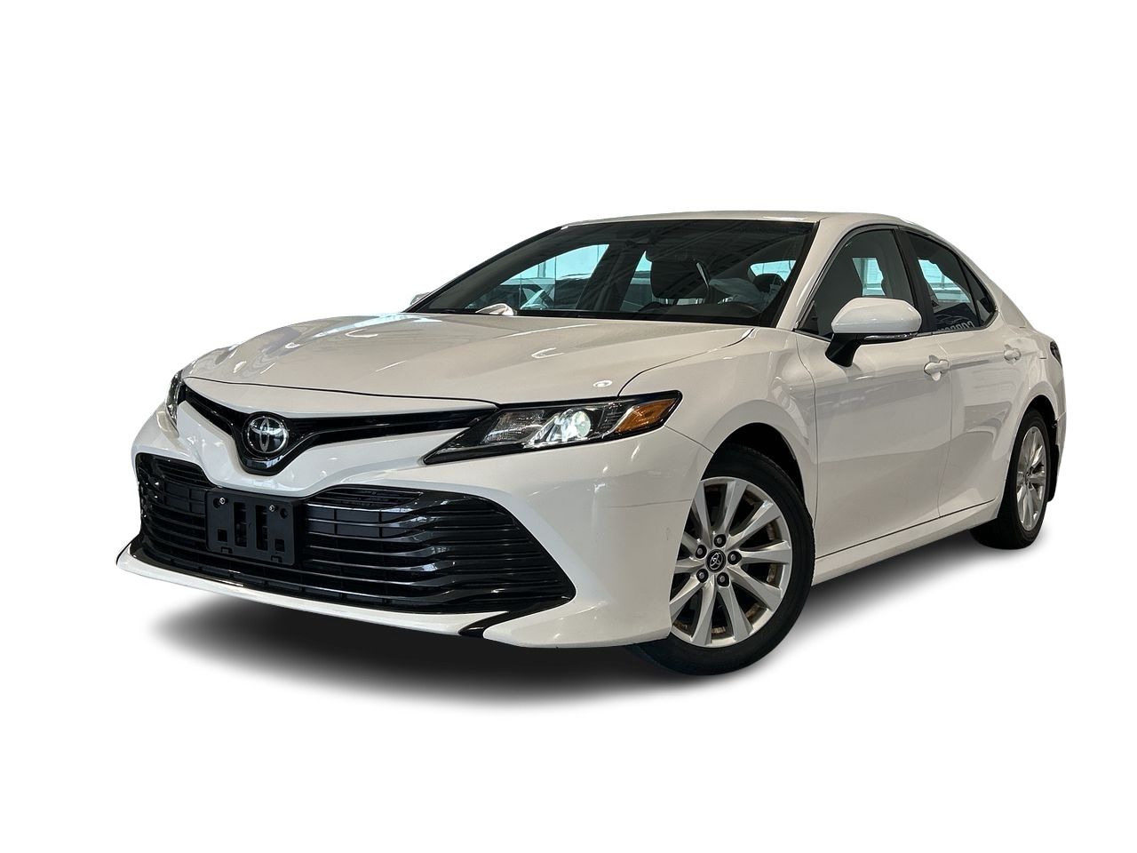 2018 Toyota Camry LE 8A