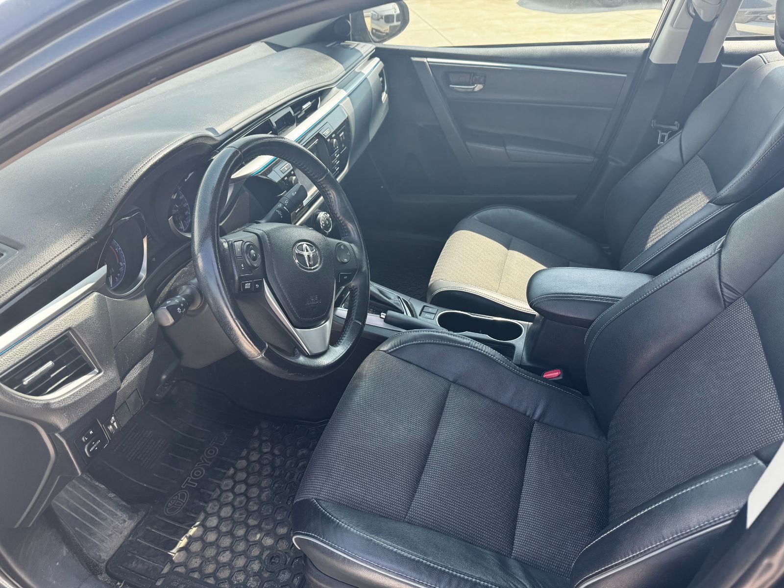 2014 Toyota Corolla in Aurora, Ontario