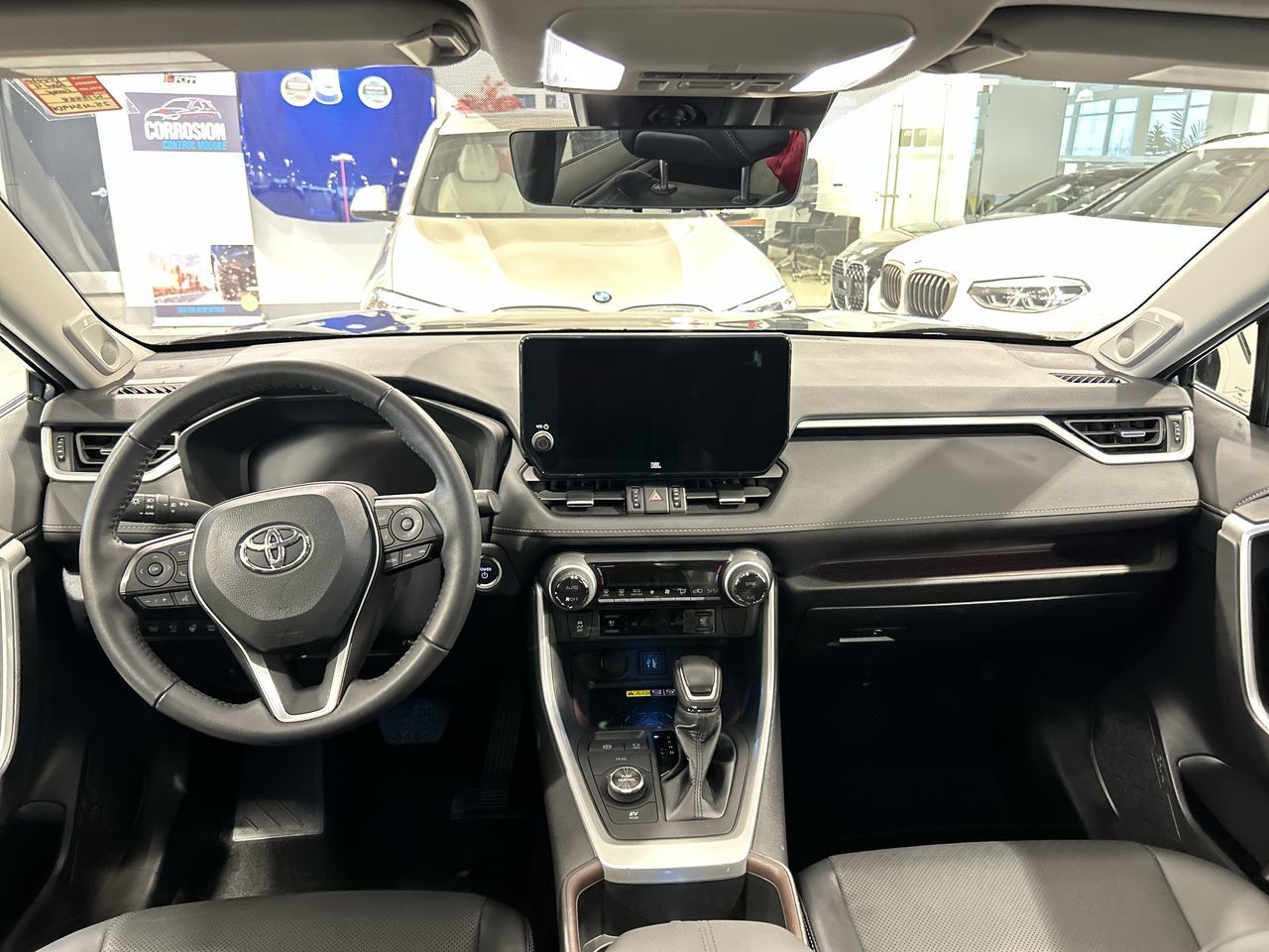 Toyota RAV4 Hybrid  2023 à Aurora, Ontario