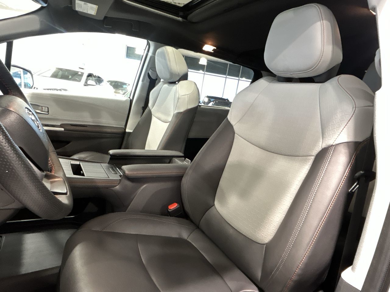 2024 Toyota Sienna Hybrid