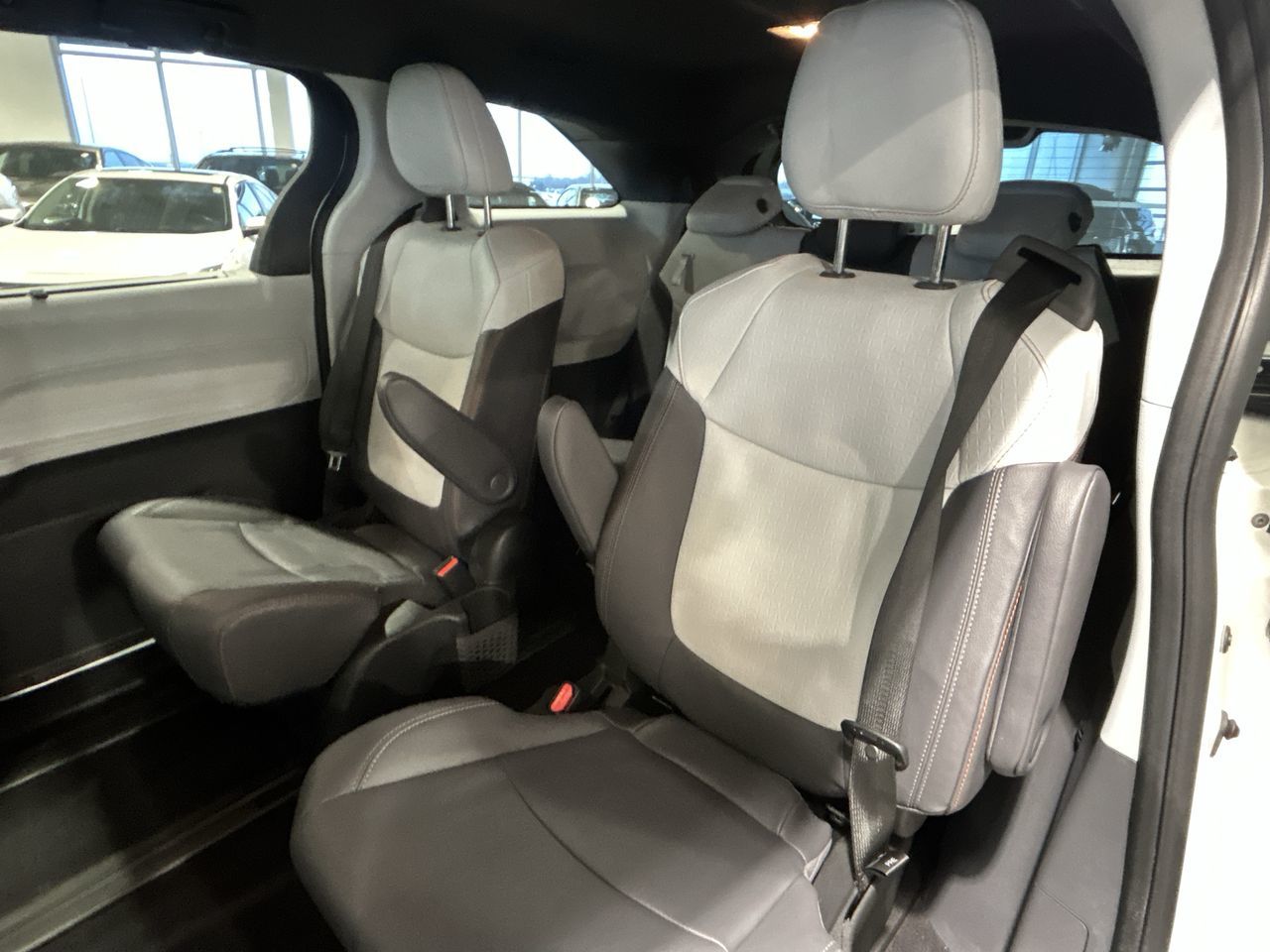 2024 Toyota Sienna Hybrid