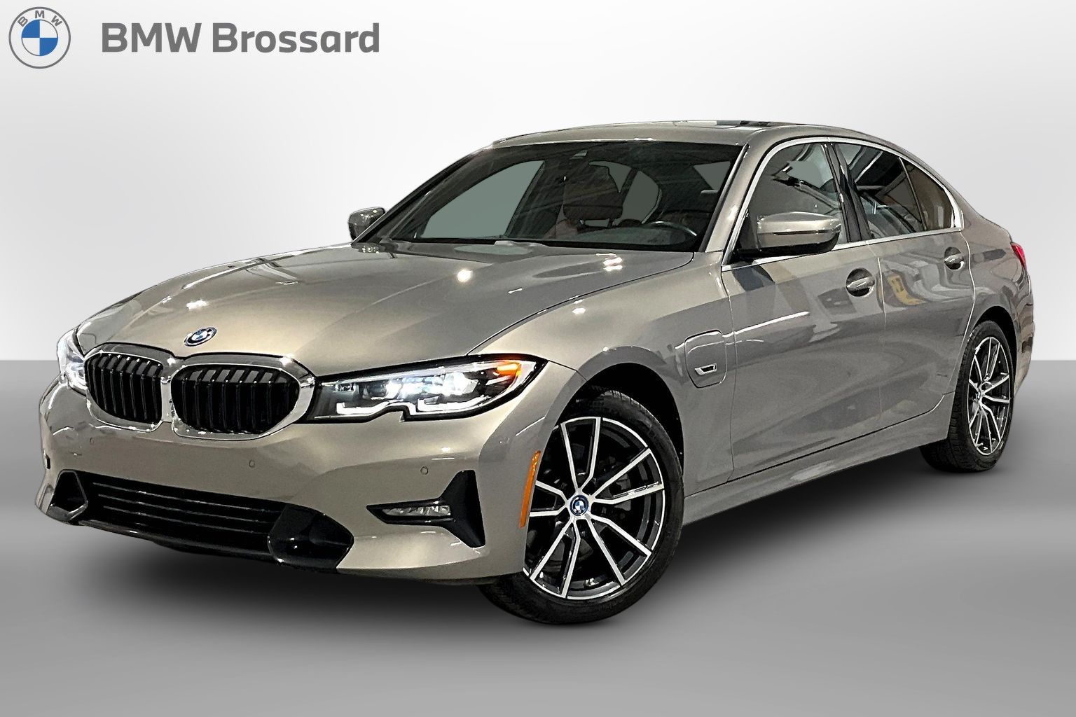2022 BMW 3 Series 330e xDrive