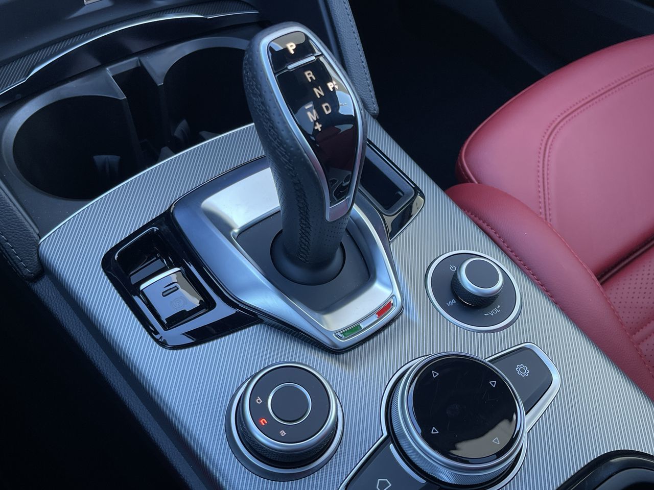 Alfa Romeo Stelvio  2024 à Calgary, Alberta
