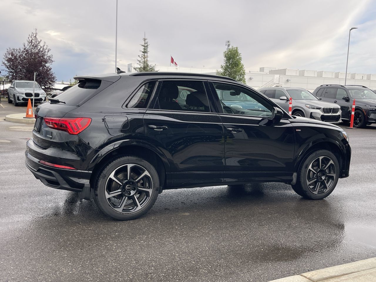 Photo 2023 Audi Q3 Progressiv | S Line | Advanced Driver !!! #2