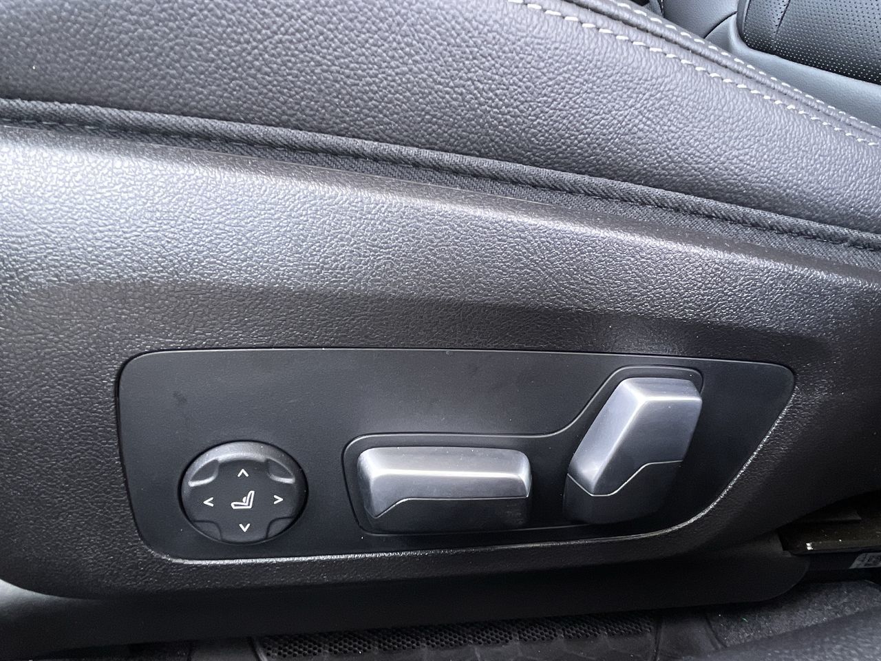 2023 BMW 3 Series Sedan in Calgary, Alberta