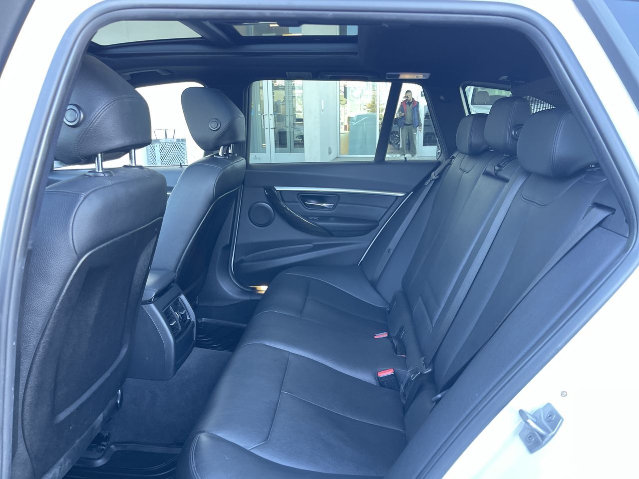 BMW 3 Series  2017 à Calgary, Alberta