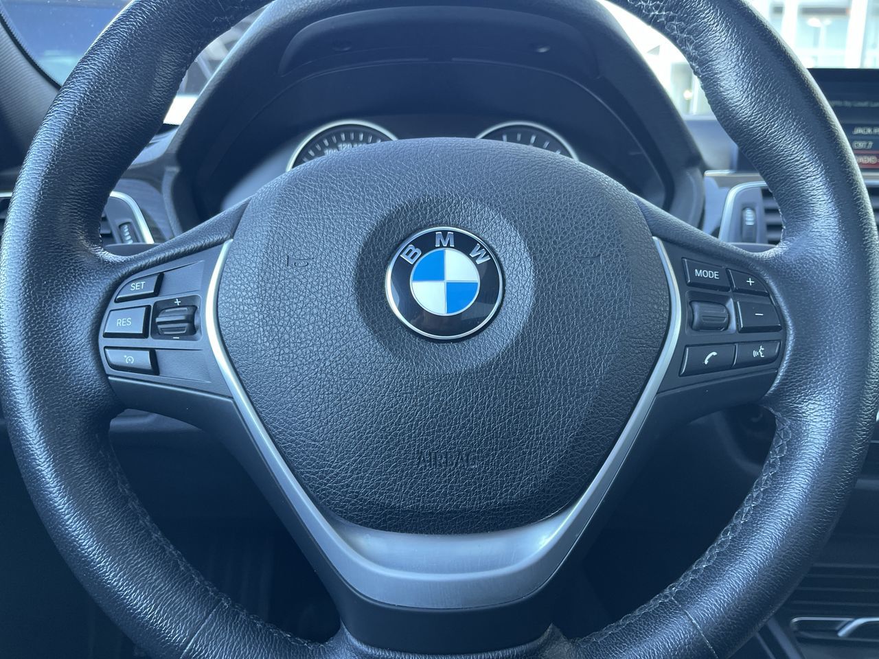 BMW 3 Series  2017 à Calgary, Alberta