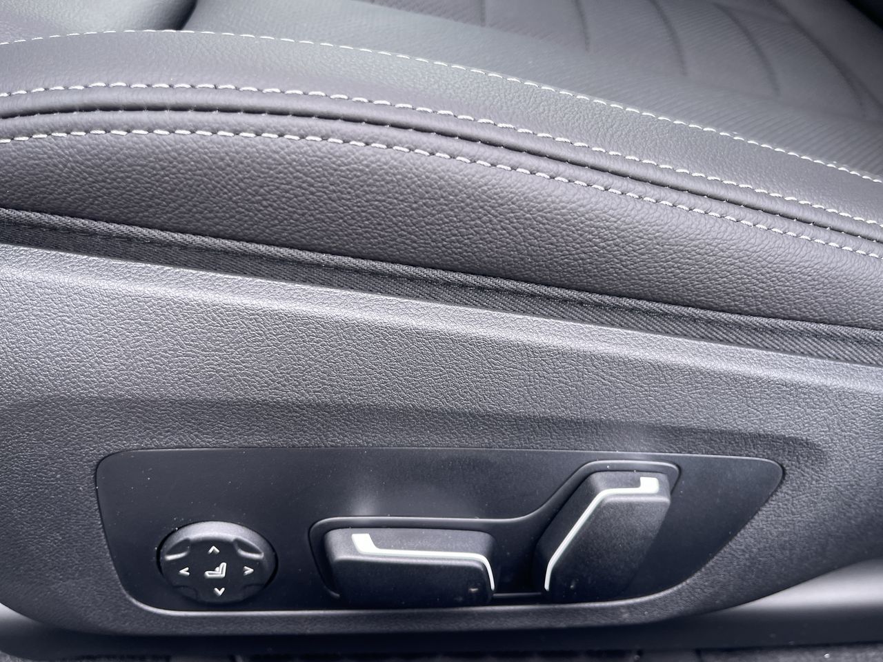 2026 BMW 4 Series Cabriolet