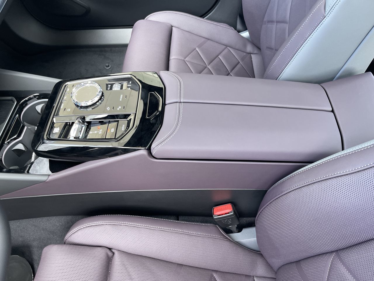 2026 BMW 5 Series Sedan PHEV in Calgary, Alberta