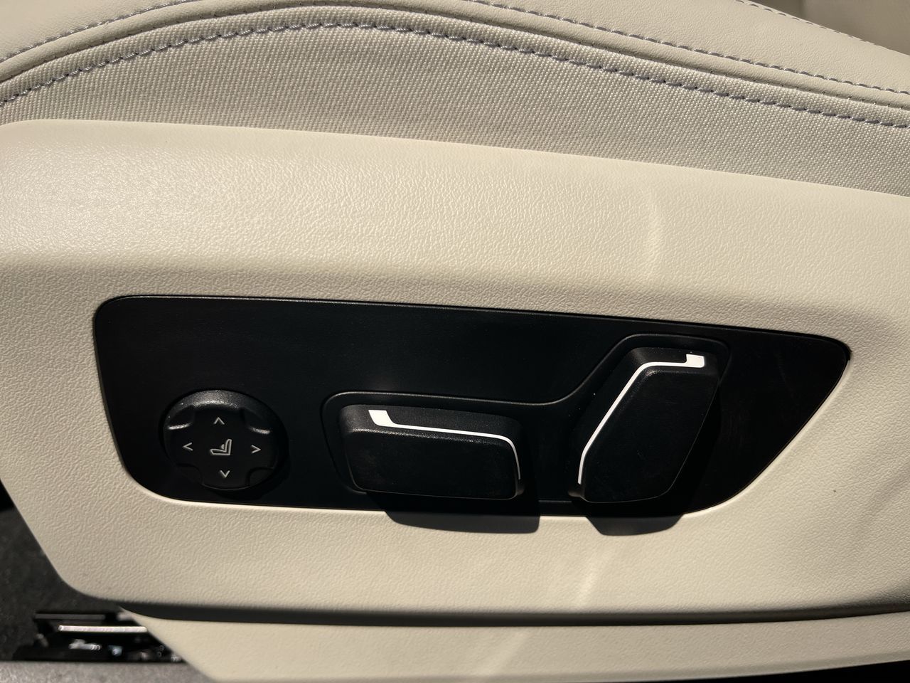 2026 BMW 5 Series Sedan