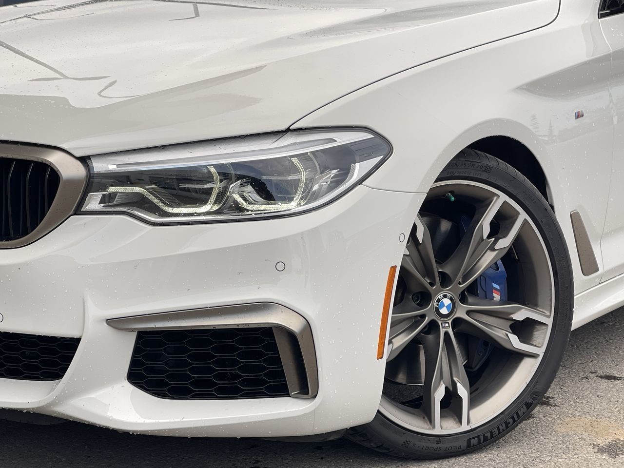 BMW 5 Series  2019 à Calgary, Alberta