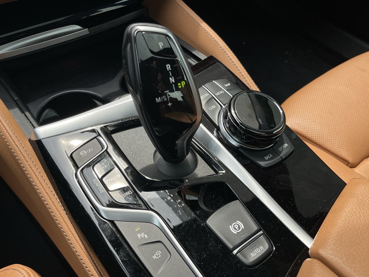 BMW 5 Series  2019 à Calgary, Alberta