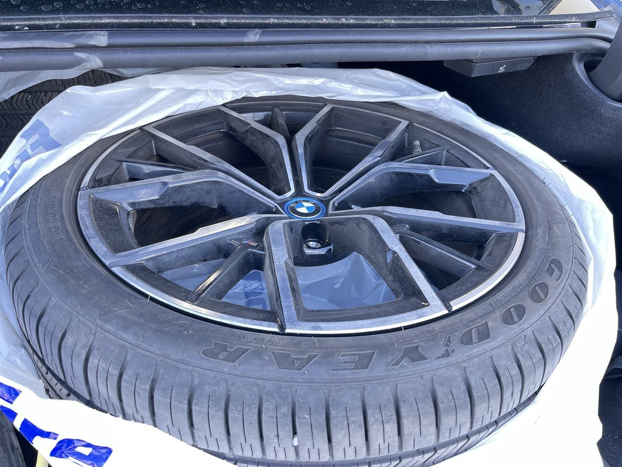 2022 BMW 5 Series in Calgary, Alberta