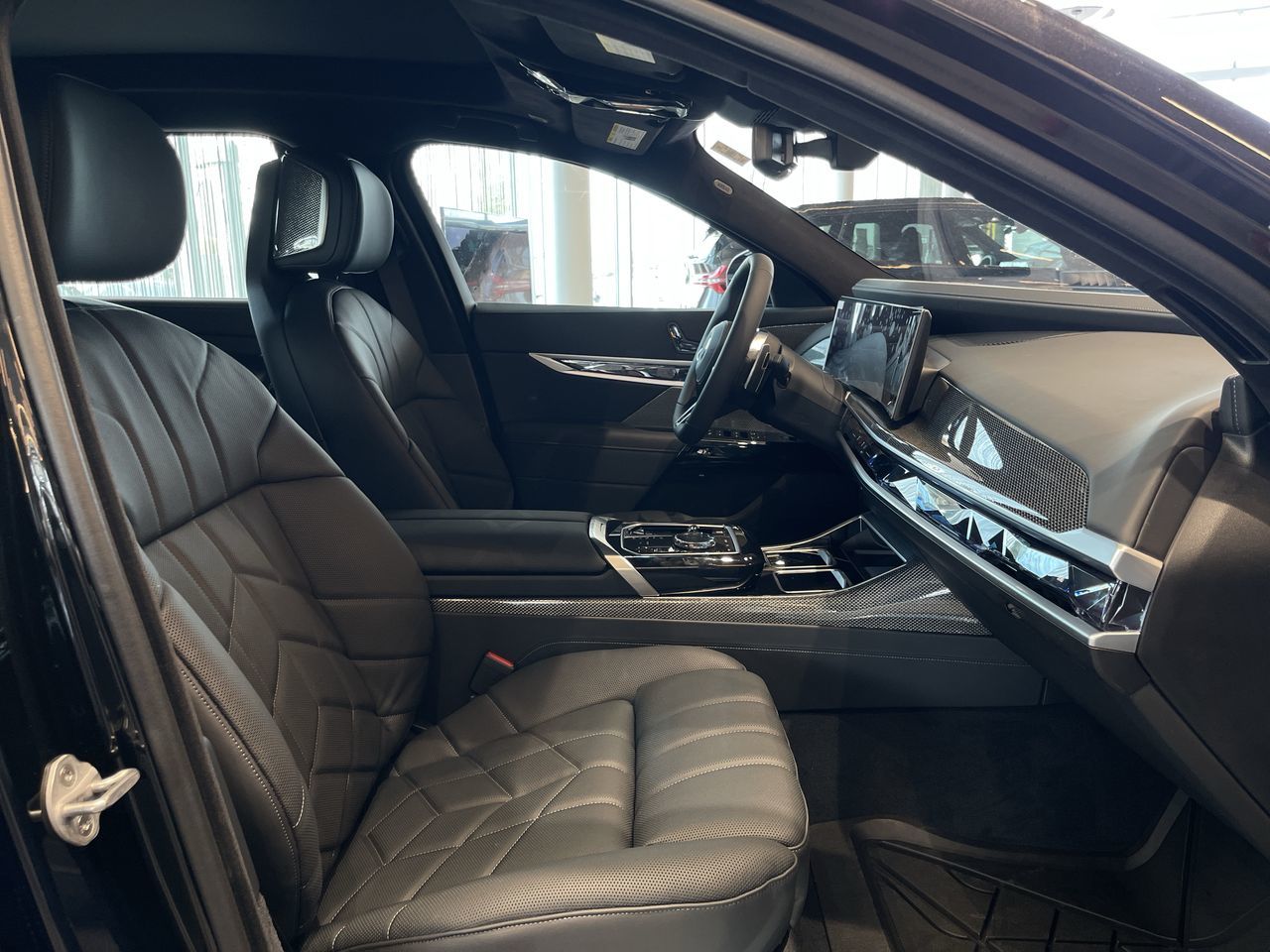 2025 BMW 7 Series Sedan in Calgary, Alberta