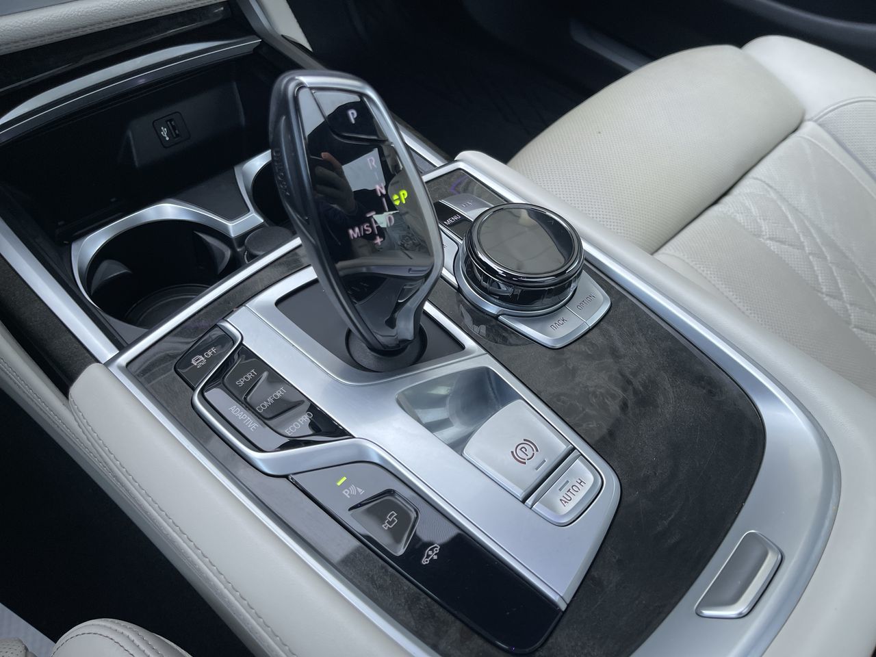 BMW 7 Series  2019 à Calgary, Alberta