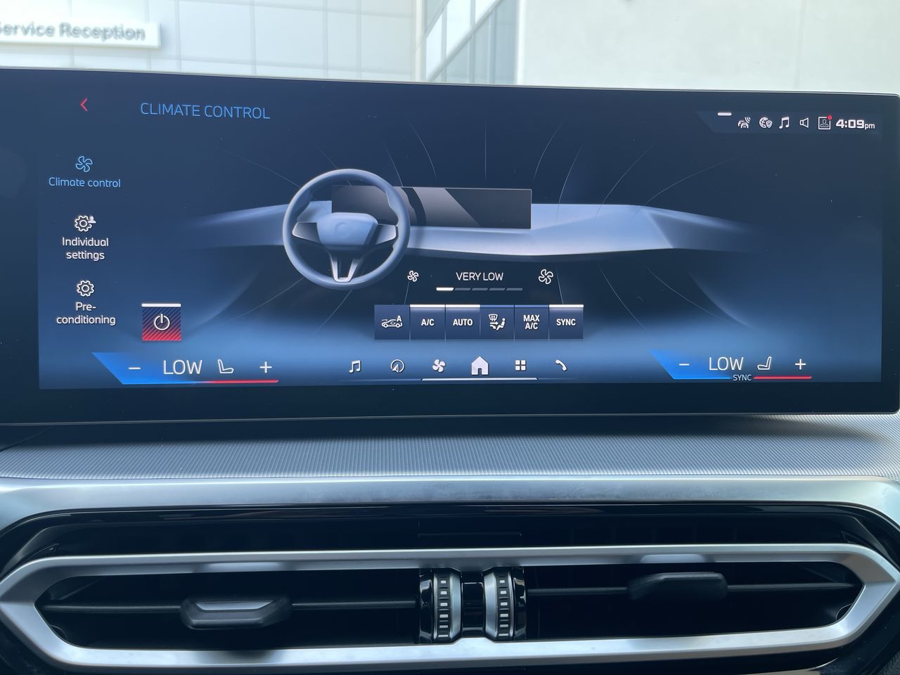 2024 BMW i4