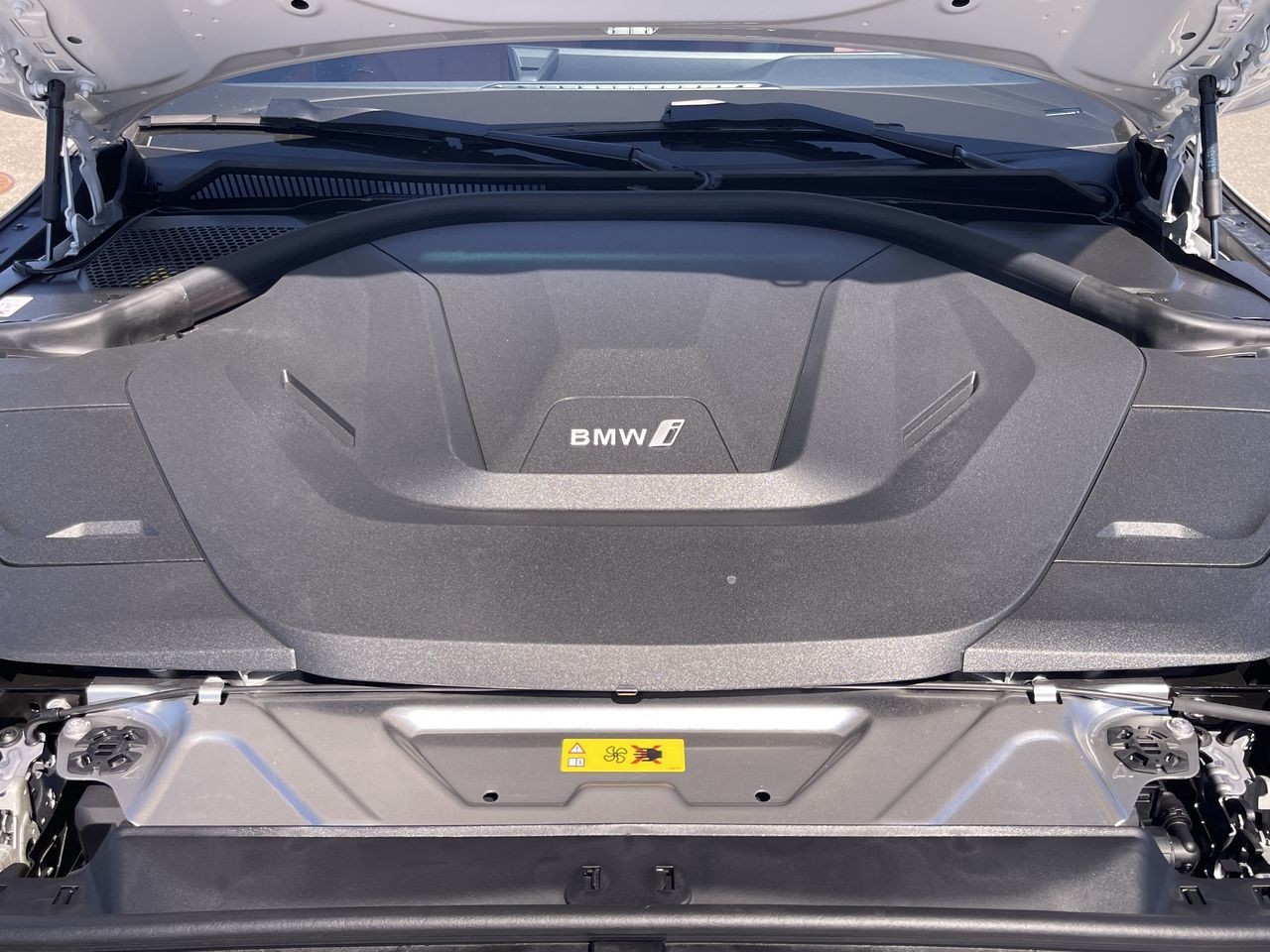 2025 BMW i4