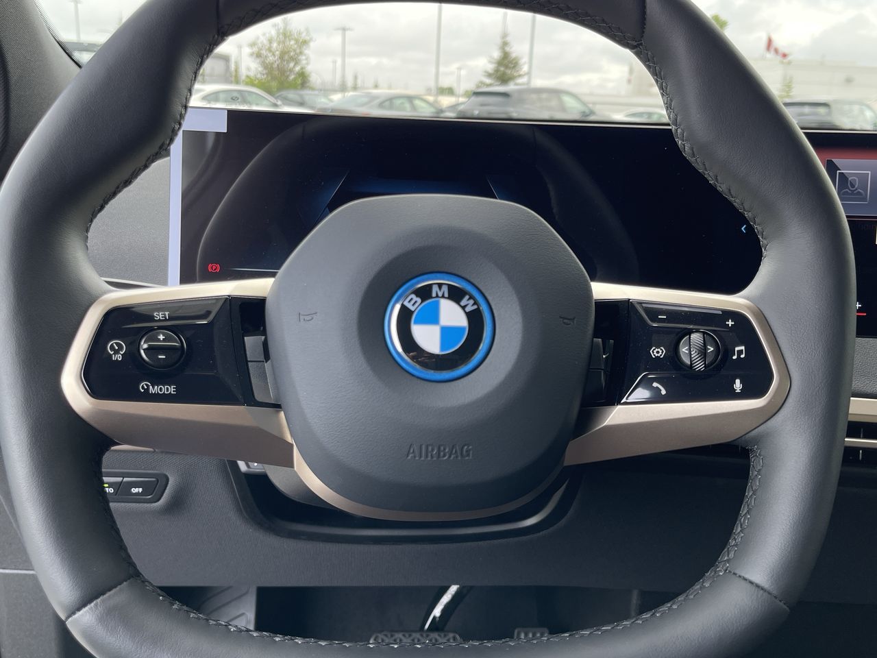 2023 BMW iX