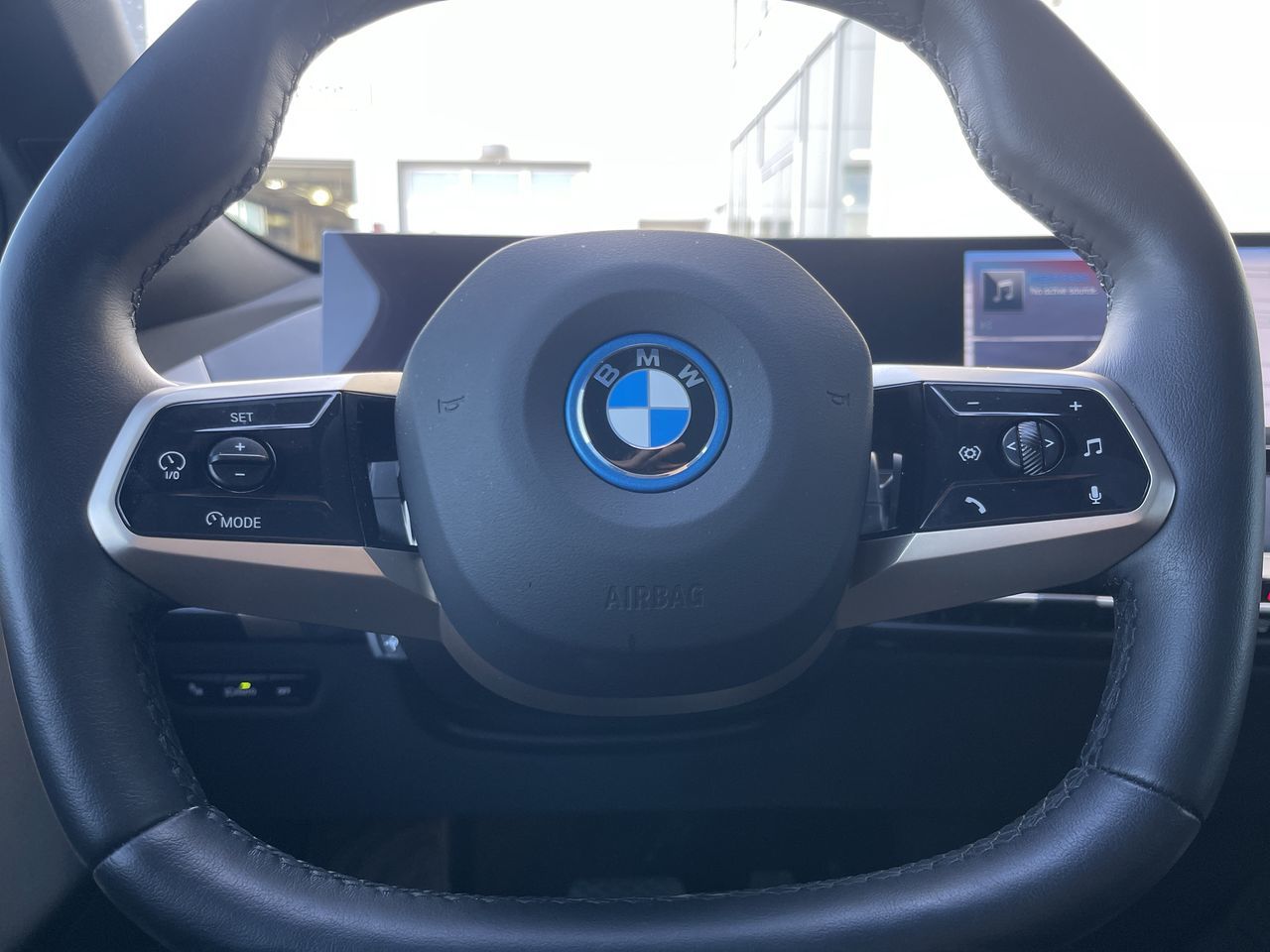 2024 BMW iX