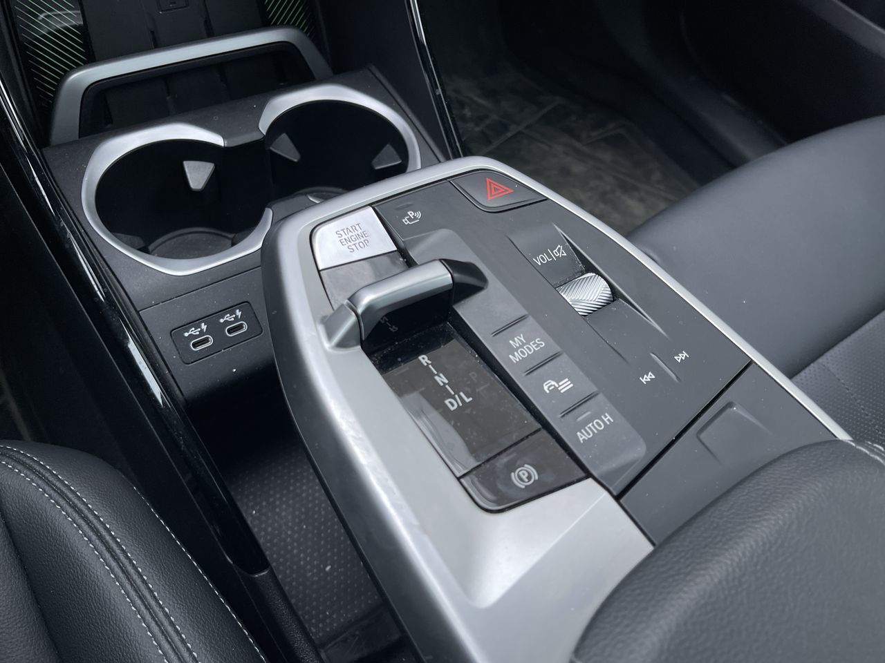 BMW X1  2023 à Calgary, Alberta