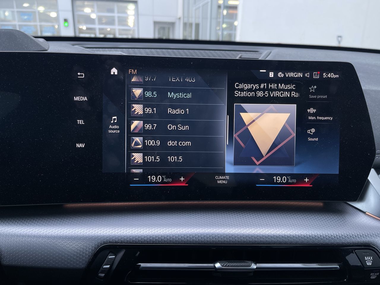 BMW X1  2023 à Calgary, Alberta