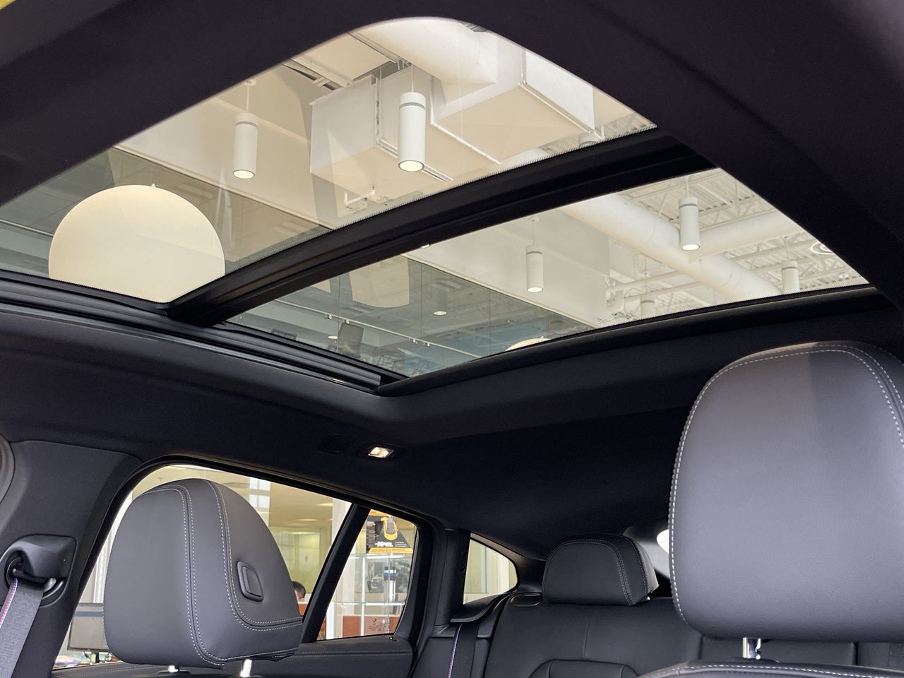 BMW X4  2023 à Calgary, Alberta