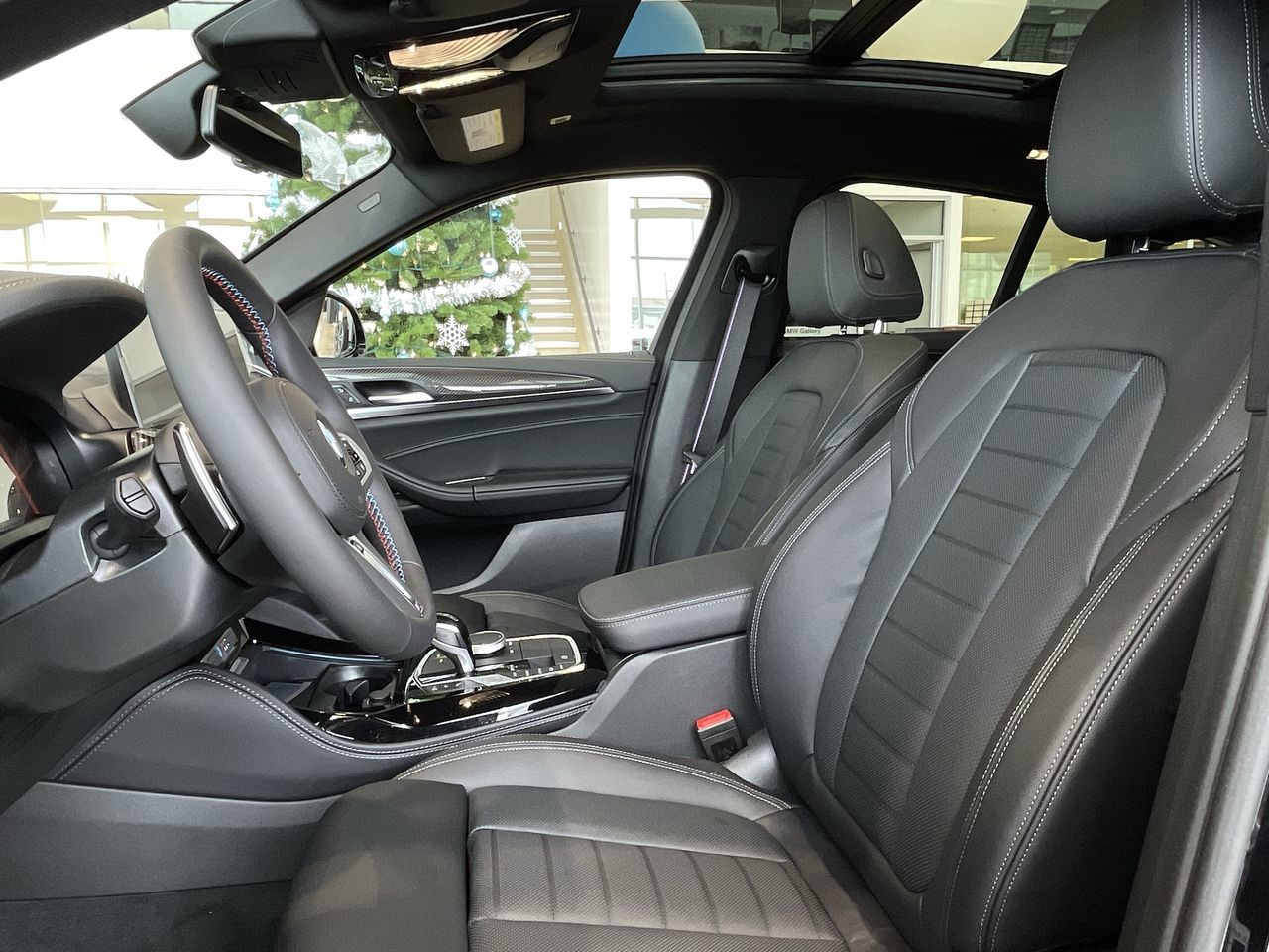 BMW X4  2023 à Calgary, Alberta