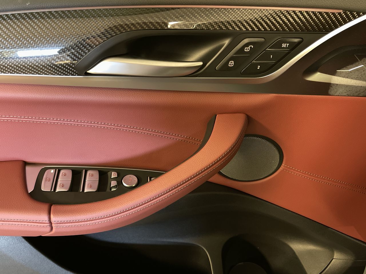 2023 BMW X4