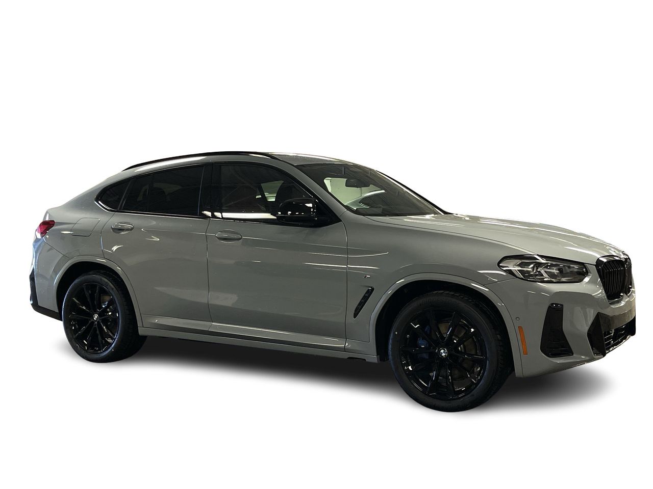 2023 BMW X4