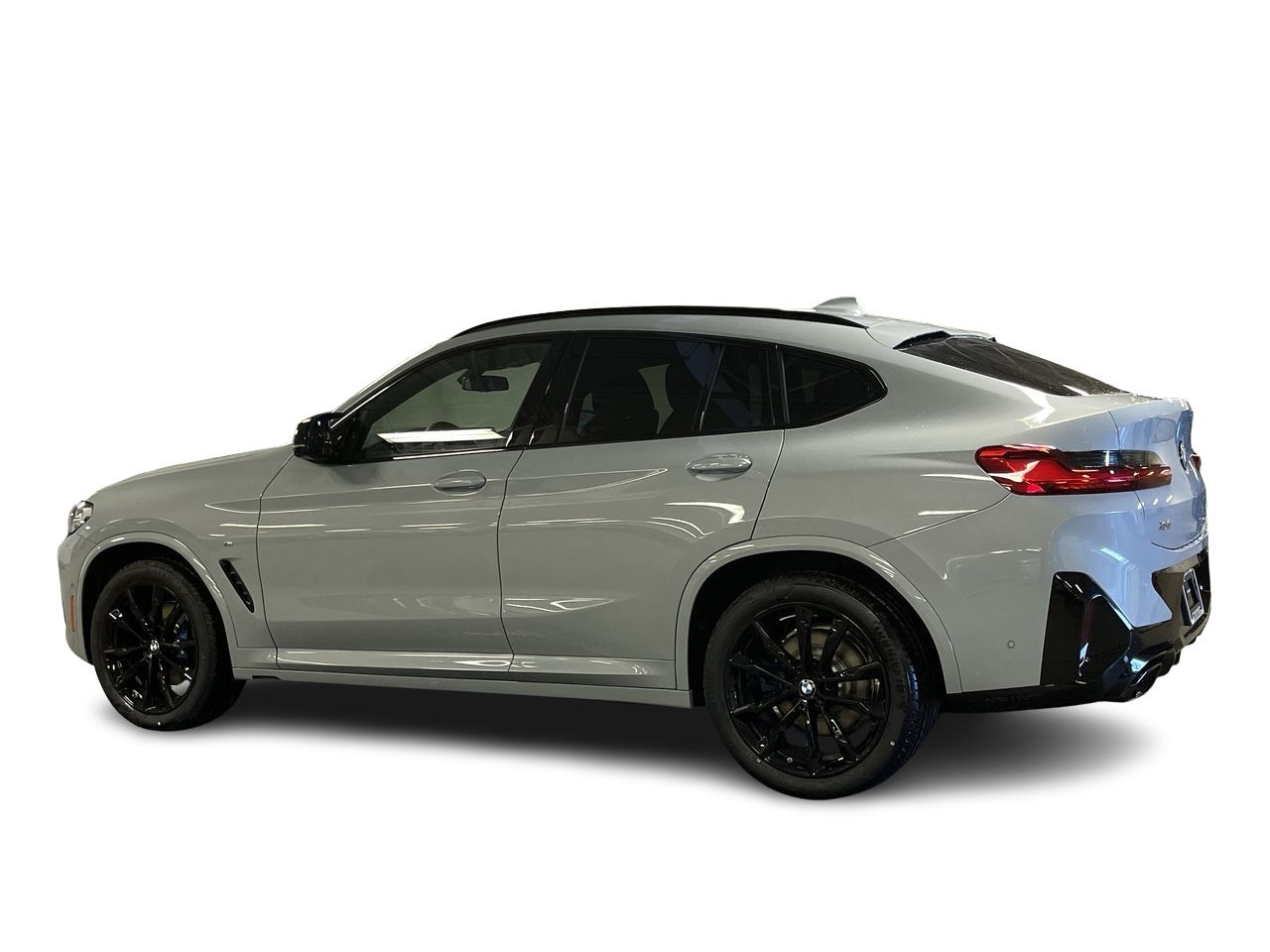 2023 BMW X4
