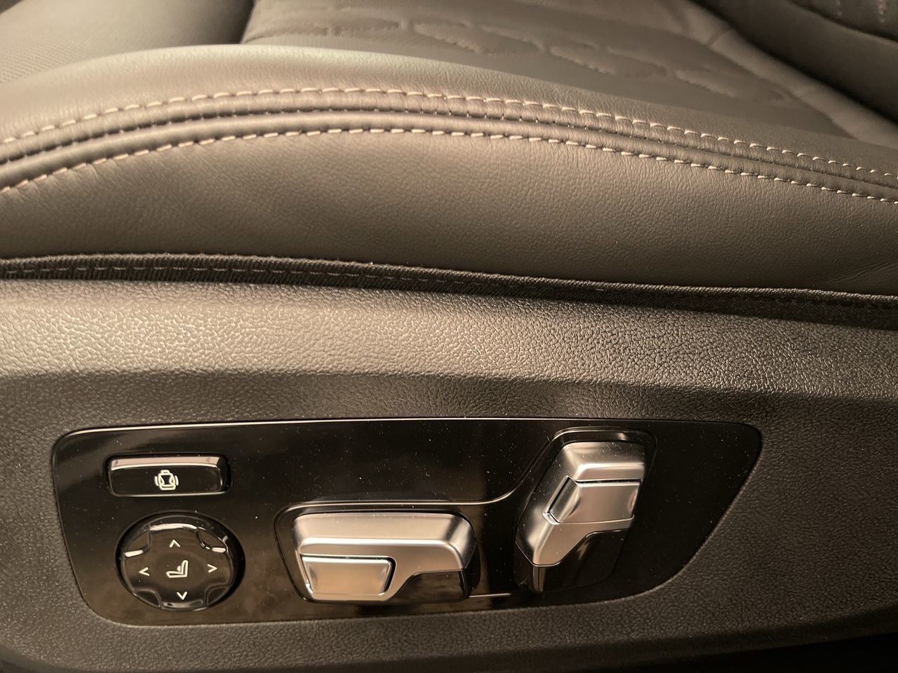 BMW X5 PHEV  2026 à Calgary, Alberta