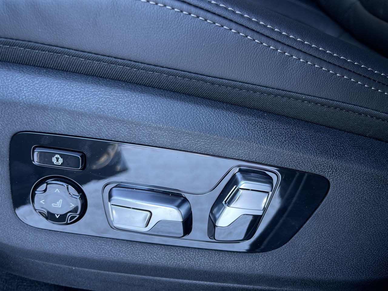 2026 BMW X5 in Calgary, Alberta