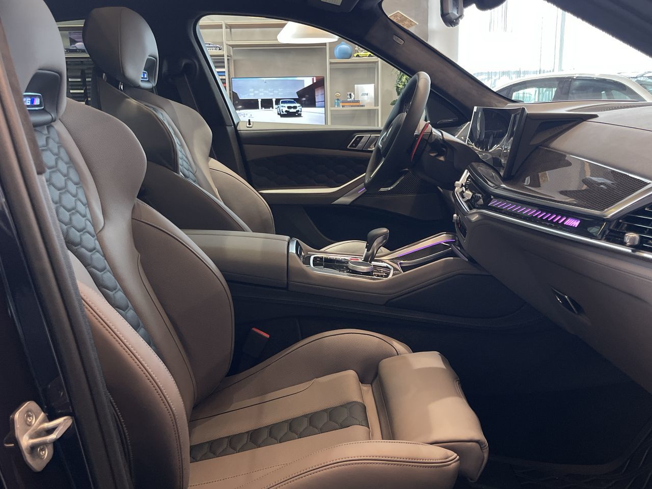 BMW X6 M  2026 à Calgary, Alberta