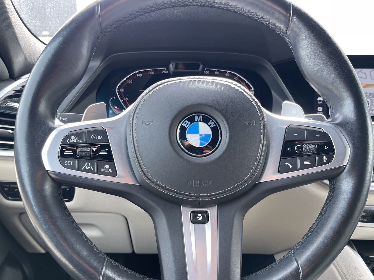 BMW X6  2021 à Calgary, Alberta