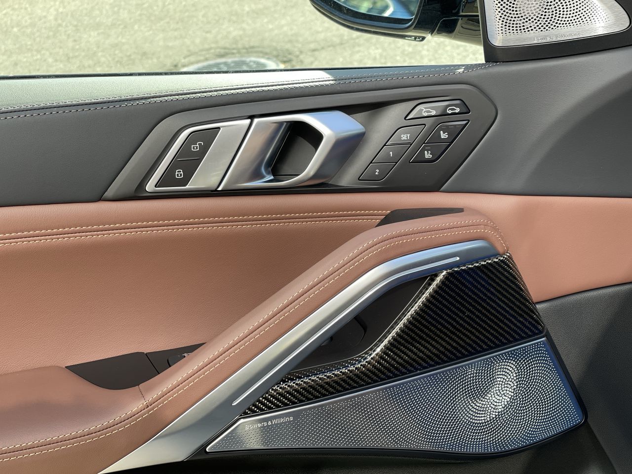 2023 BMW X6