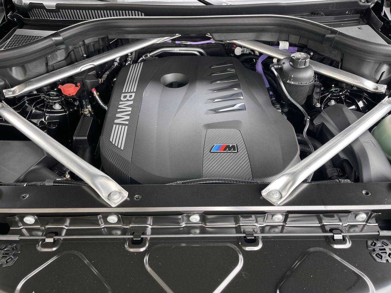 2027 BMW X6