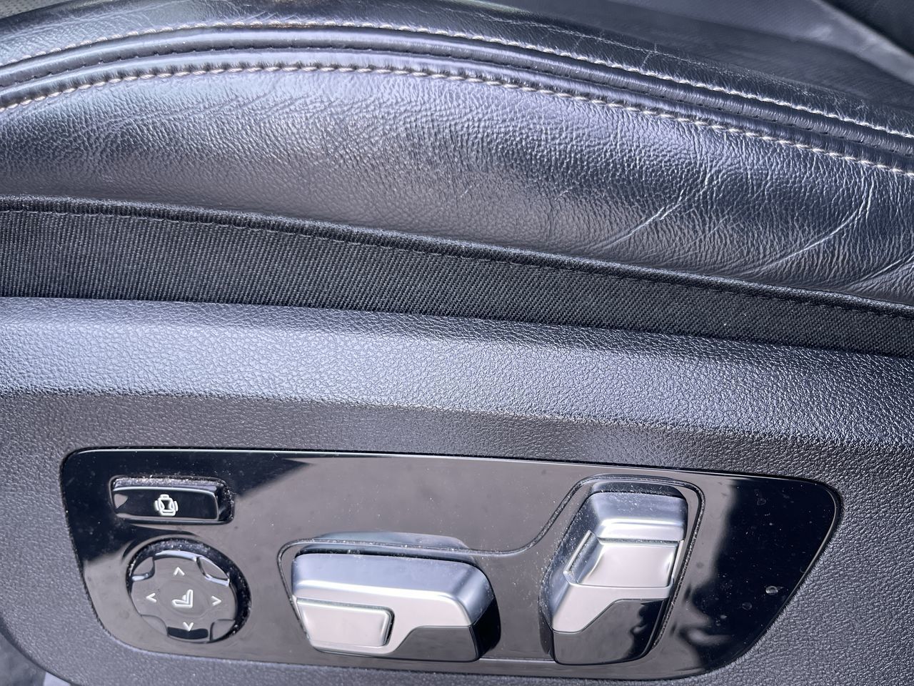 2020 BMW X7 in Calgary, Alberta