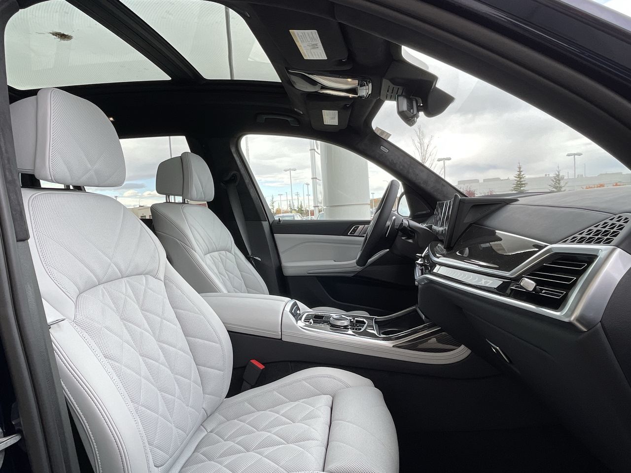 2024 BMW X7 in Calgary, Alberta
