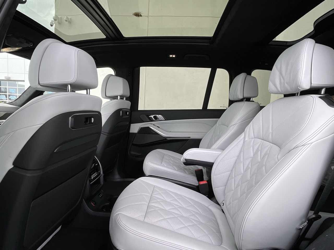 2024 BMW X7 in Calgary, Alberta